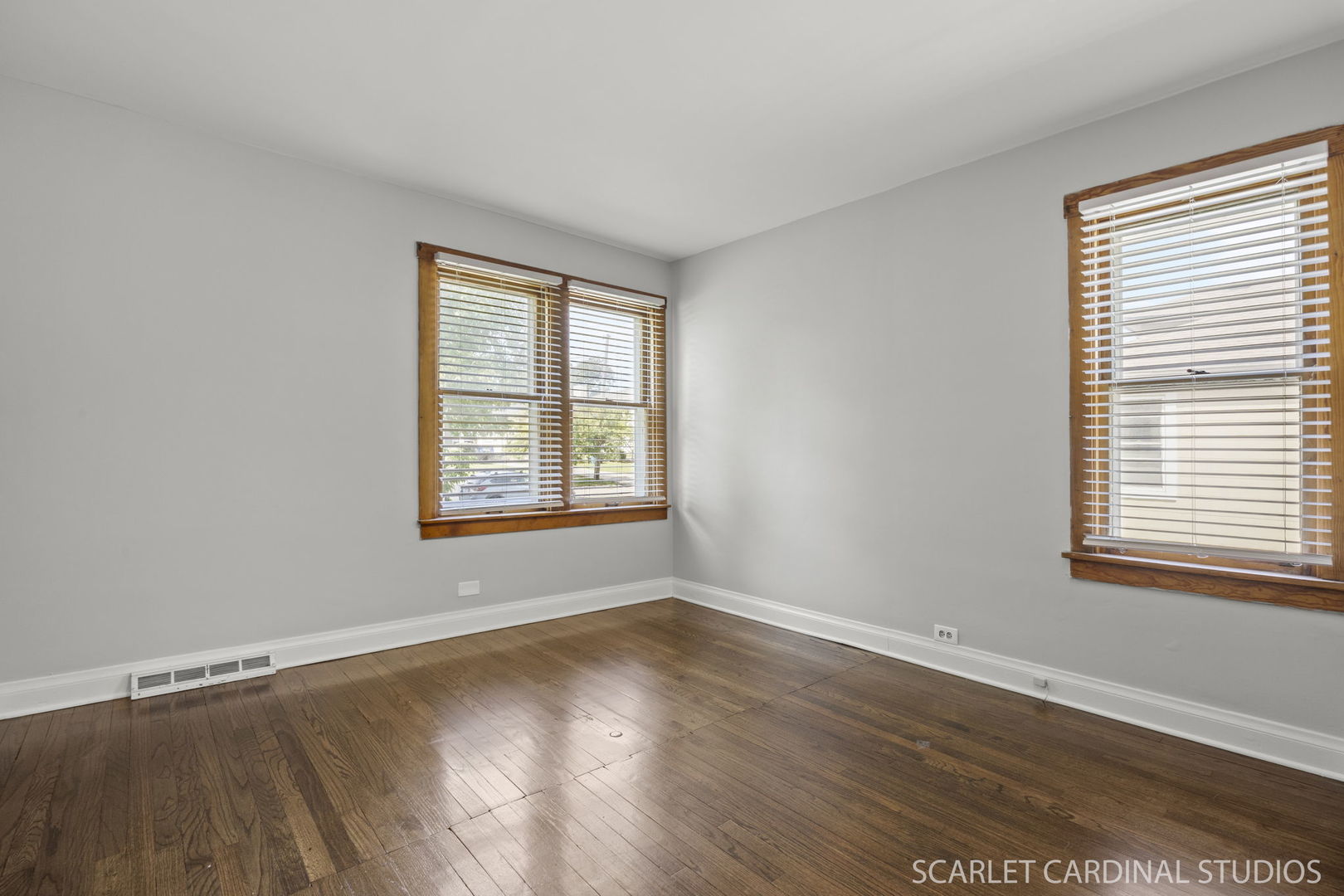 727 S Oakland Avenue, Villa Park, IL 60181