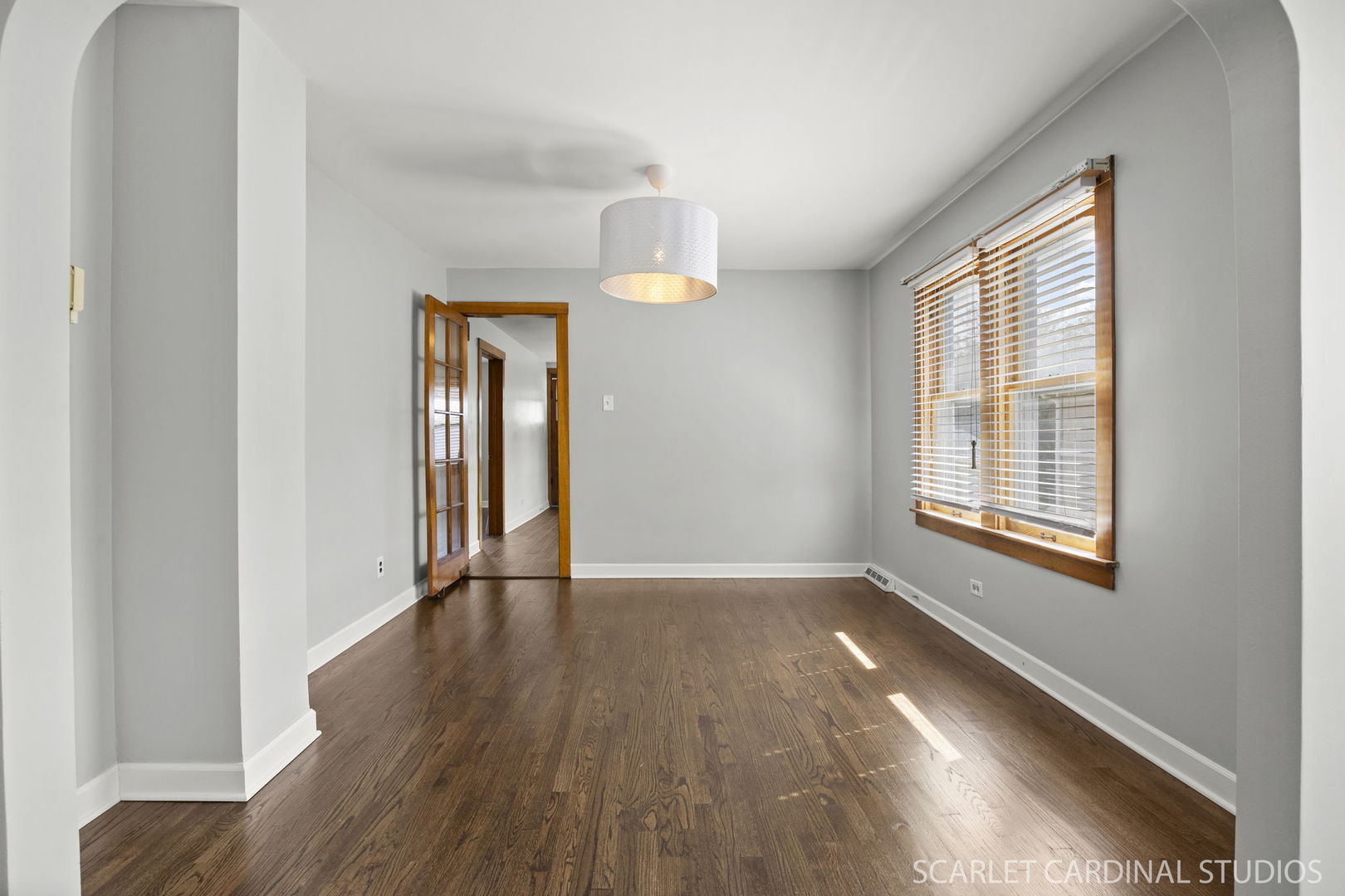 727 S Oakland Avenue, Villa Park, IL 60181