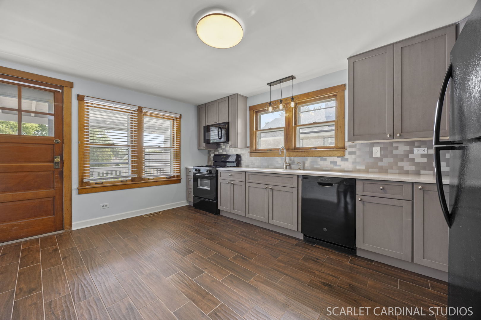 727 S Oakland Avenue, Villa Park, IL 60181