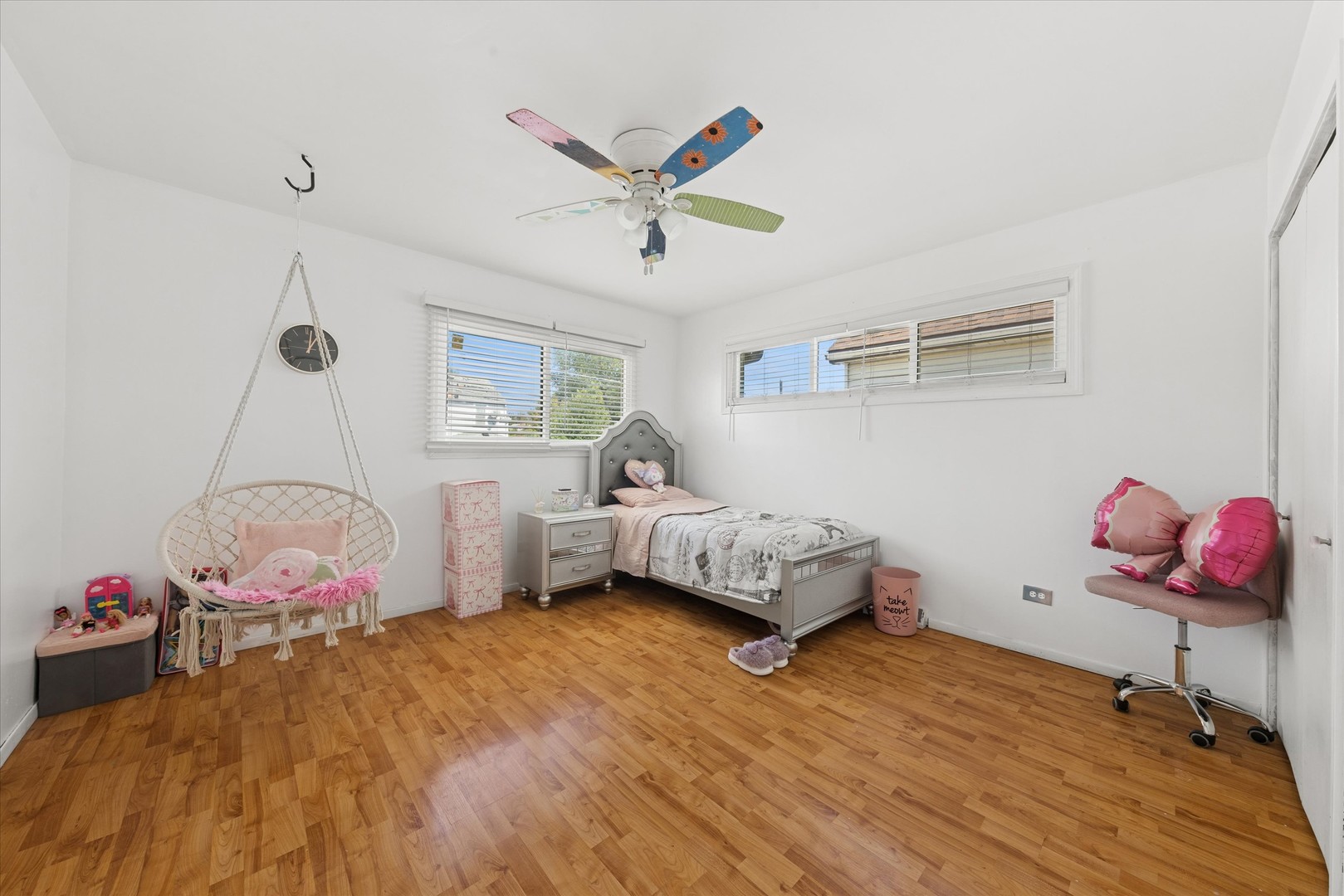 7702 W 66th Street, Bedford Park, IL 60501