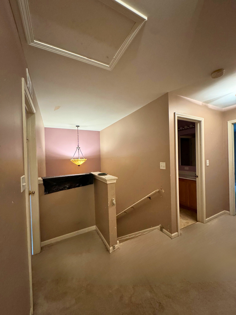 313 Kensington Drive, Oswego, IL 60543