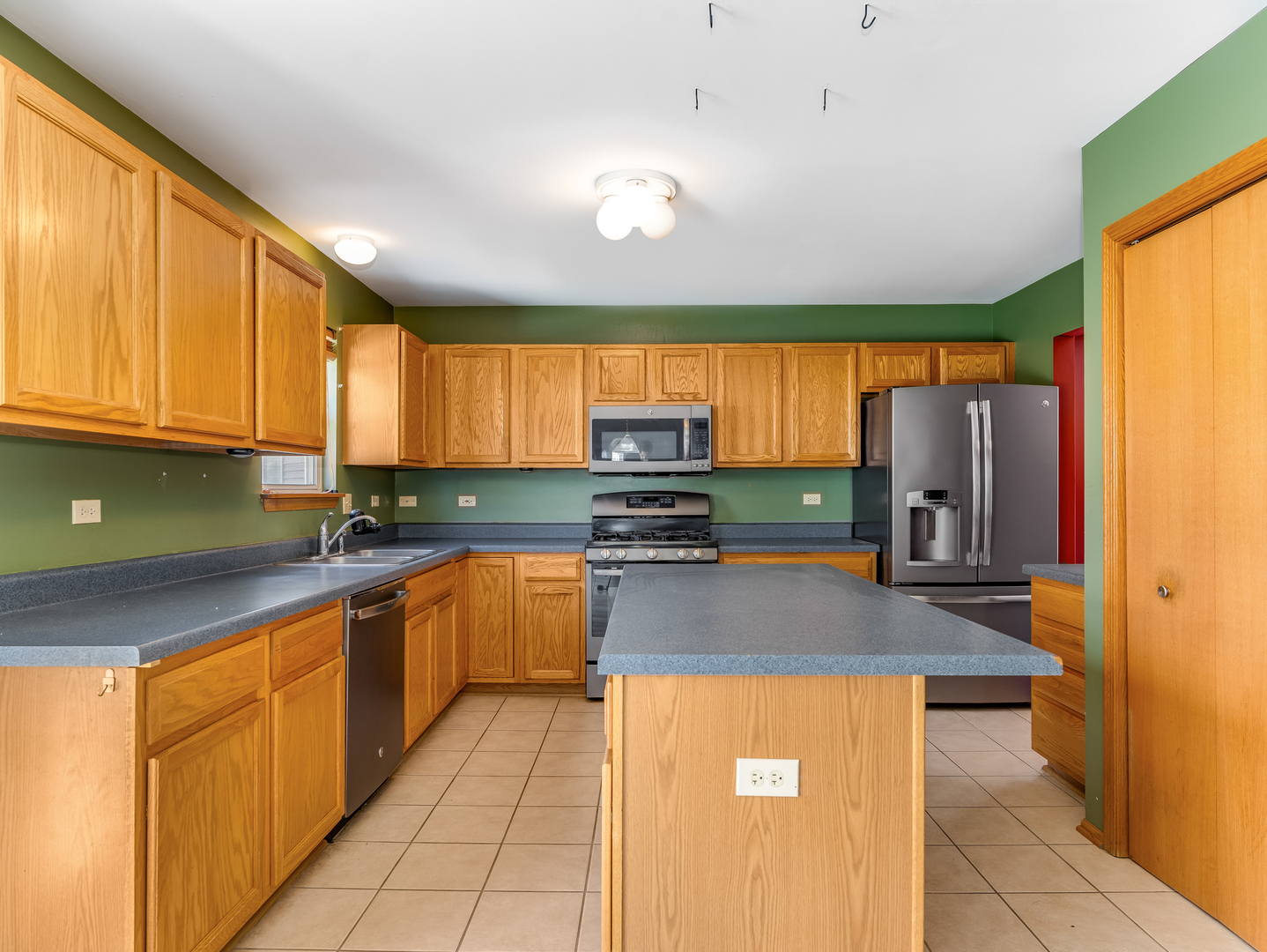1910 Arbor Fields Drive, Plainfield, IL 60586