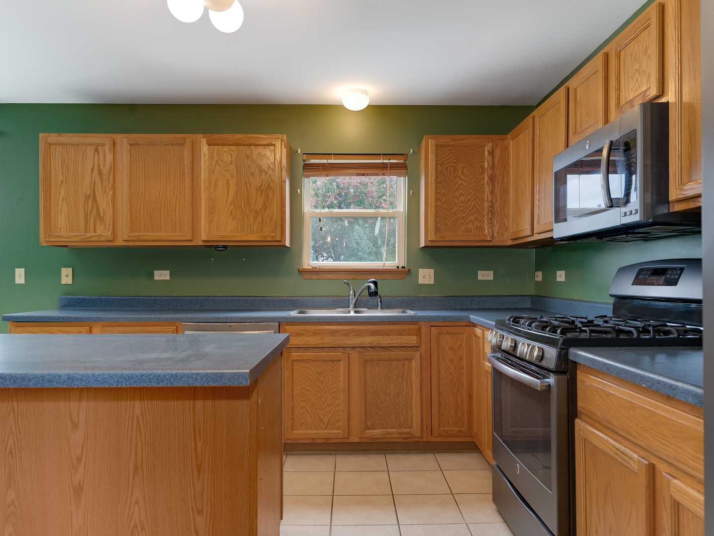 1910 Arbor Fields Drive, Plainfield, IL 60586
