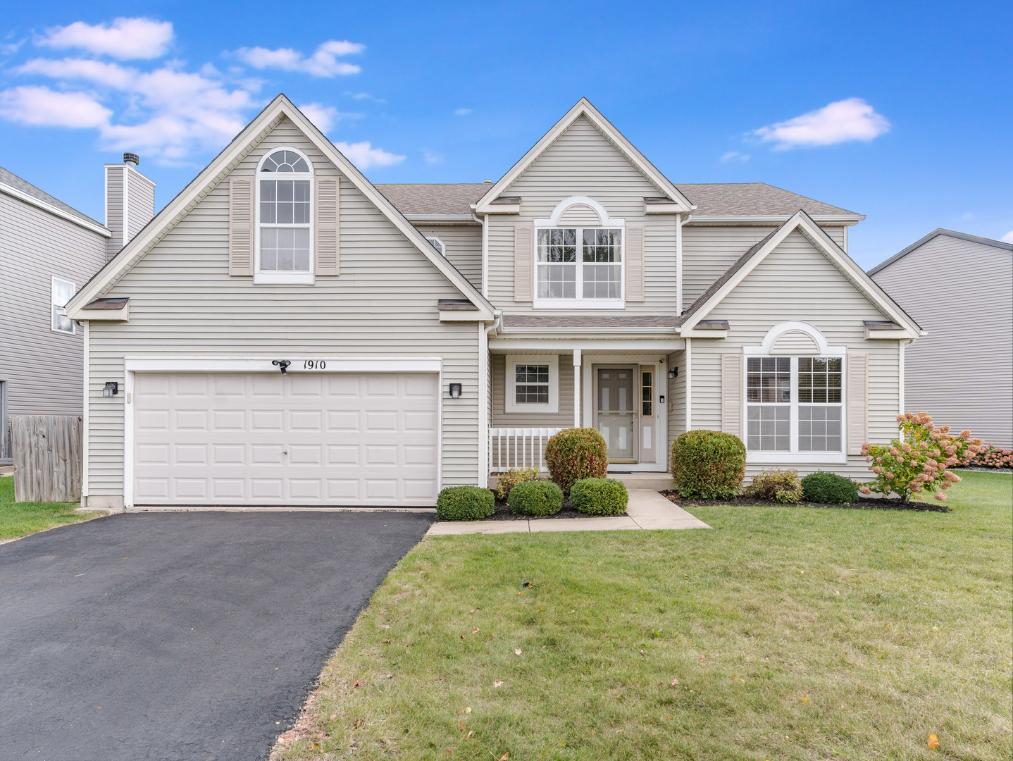 1910 Arbor Fields Drive, Plainfield, IL 60586