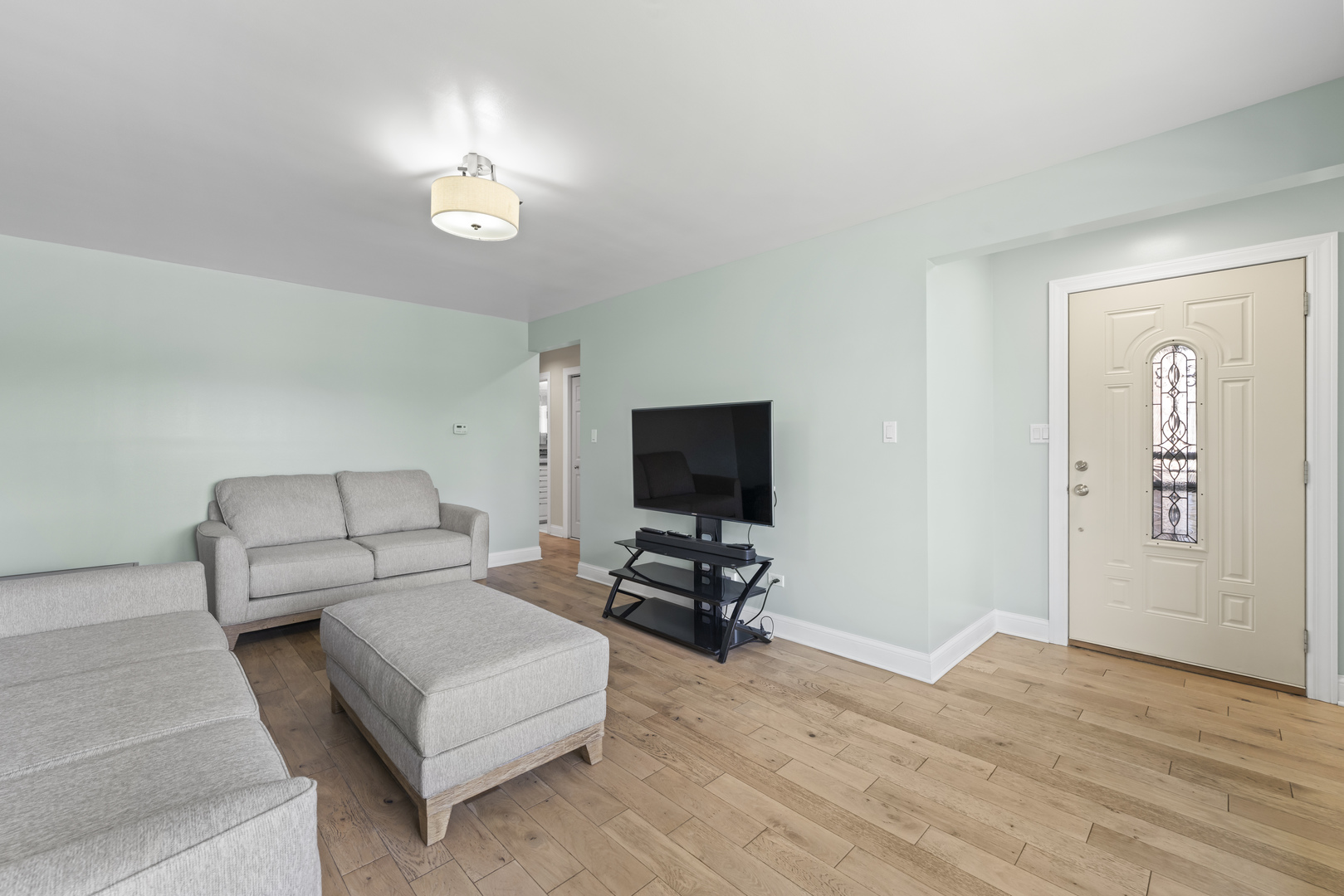 5438 S Komensky Avenue, Chicago, IL 60632