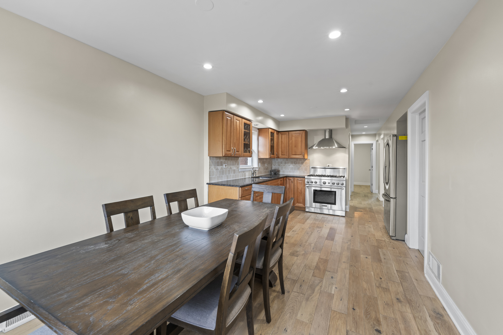 5438 S Komensky Avenue, Chicago, IL 60632