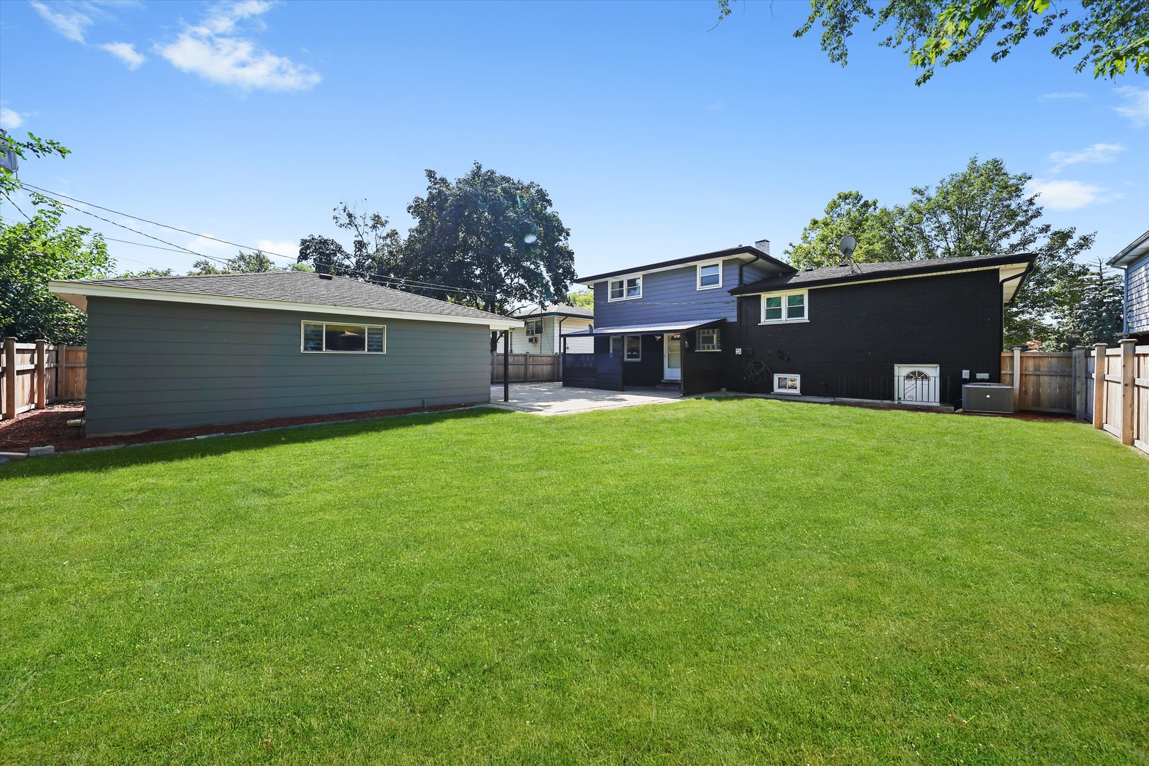 17707 71st Avenue, Tinley Park, IL 60477