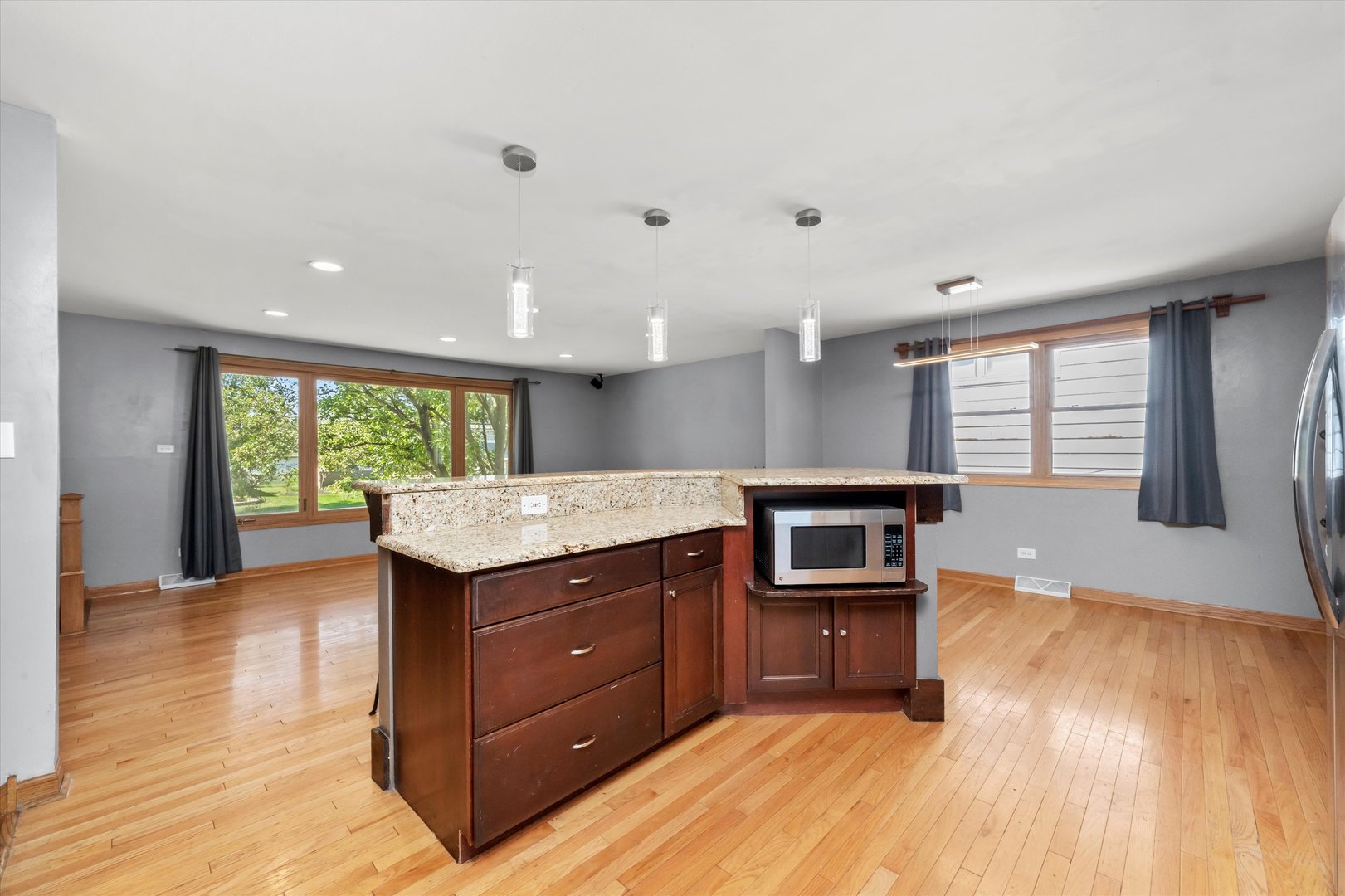 17707 71st Avenue, Tinley Park, IL 60477