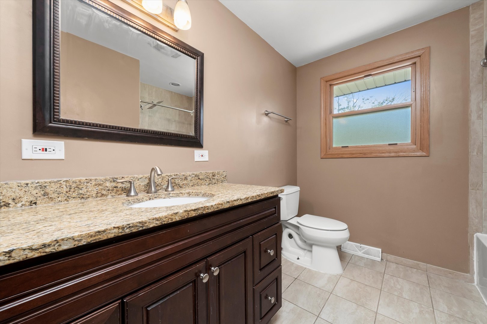 17707 71st Avenue, Tinley Park, IL 60477
