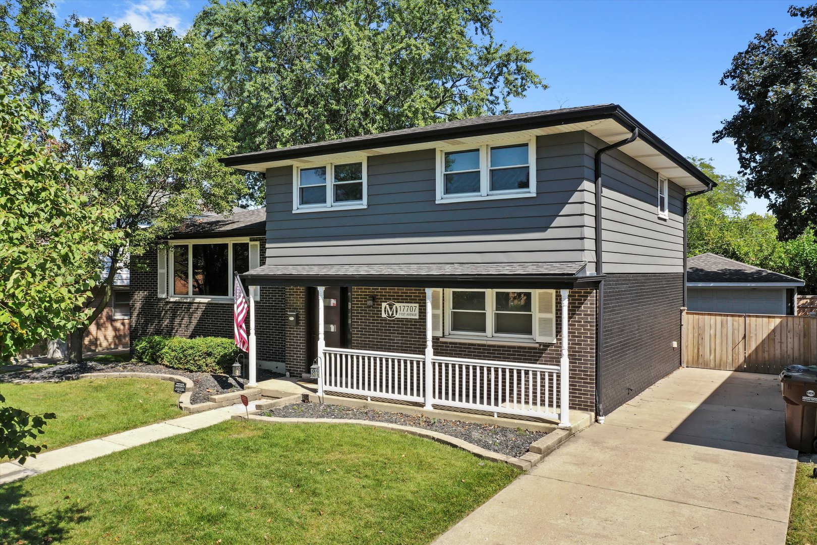 17707 71st Avenue, Tinley Park, IL 60477