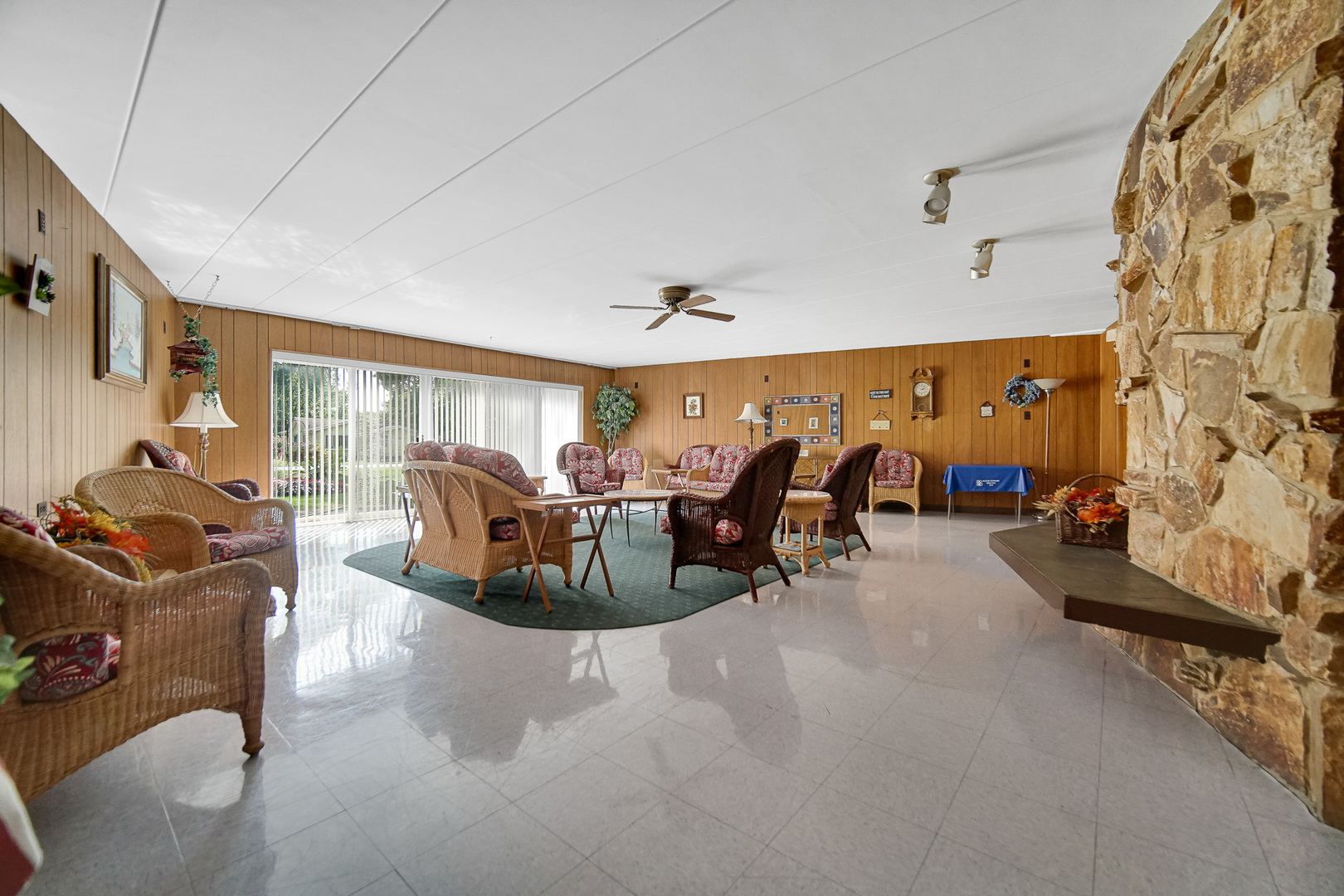 940 Holbrook Road #33A, Homewood, IL 60430