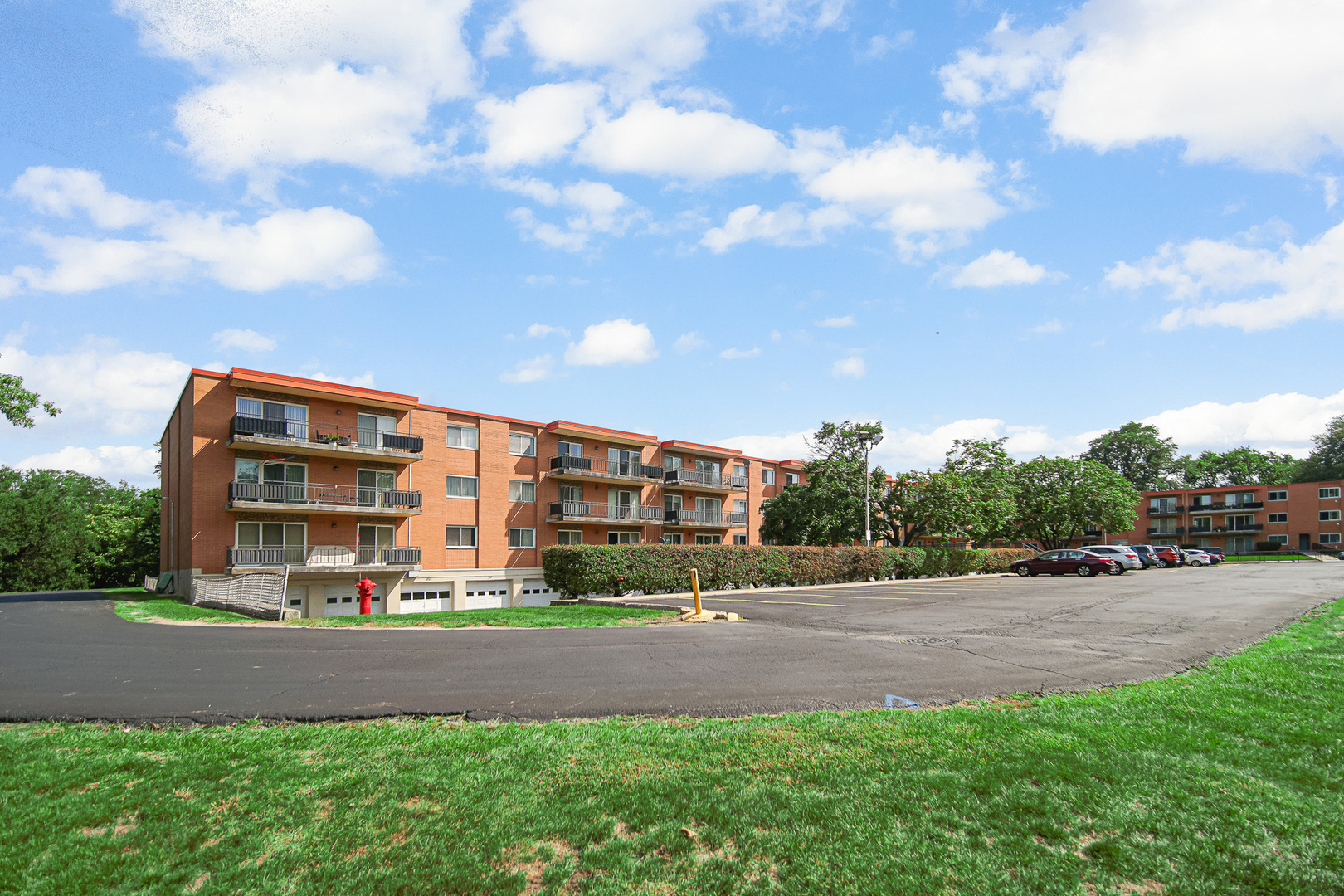 940 Holbrook Road #33A, Homewood, IL 60430