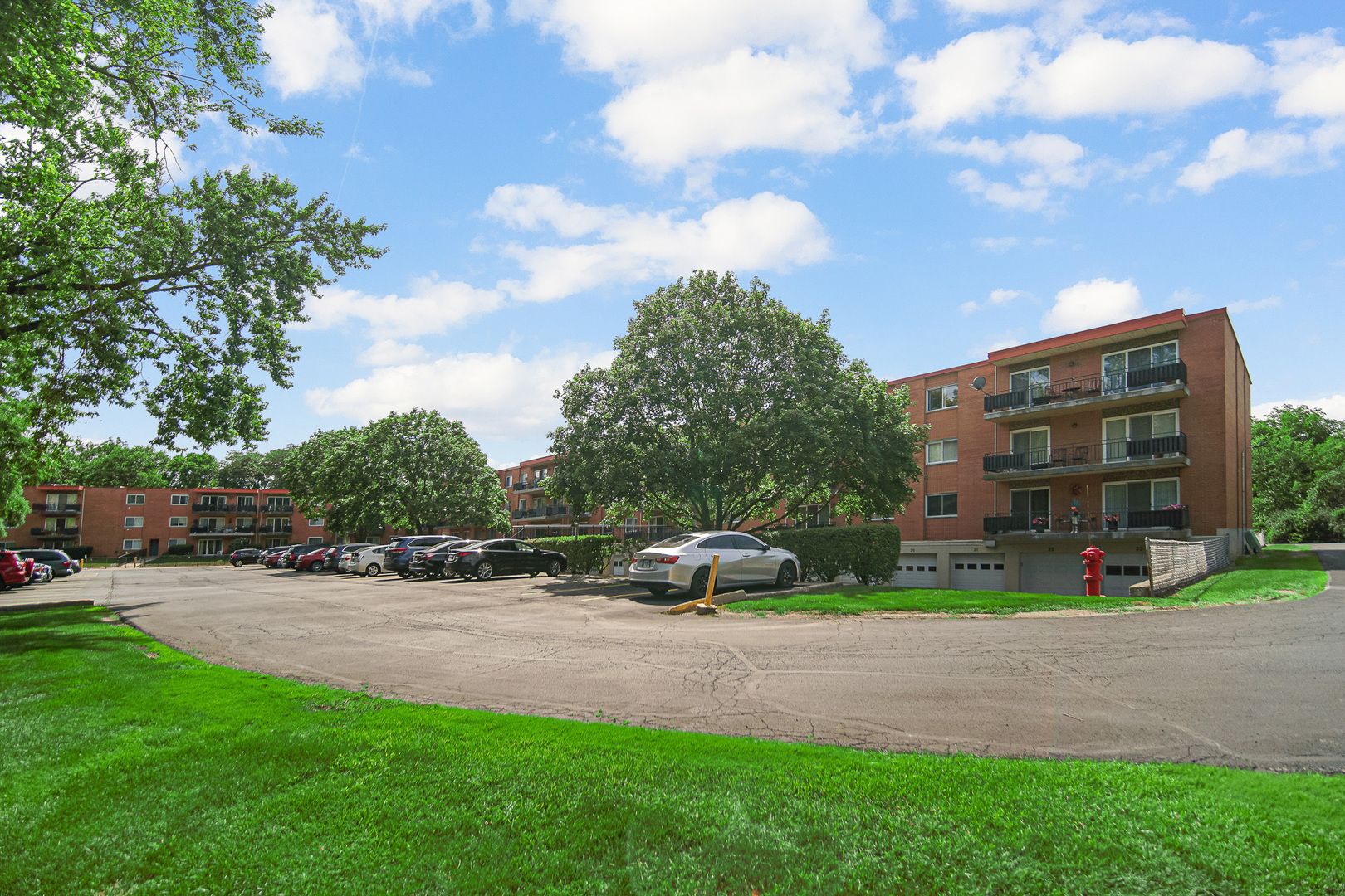 940 Holbrook Road #33A, Homewood, IL 60430
