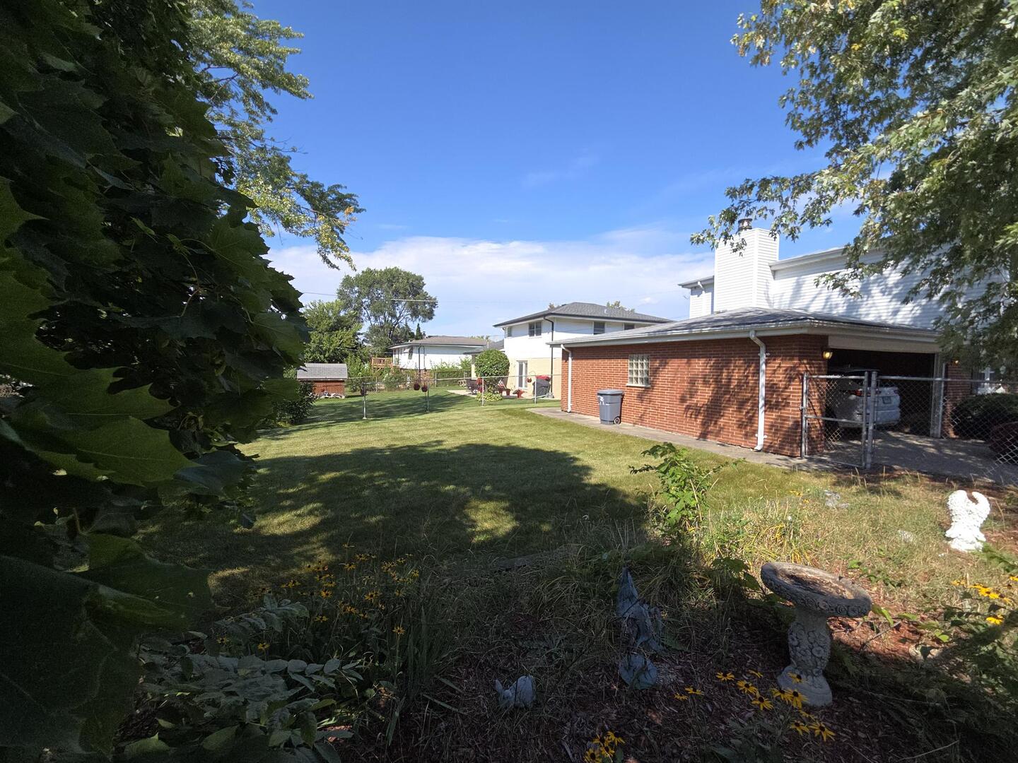 8900 W 93rd Street, Hickory Hills, IL 60457