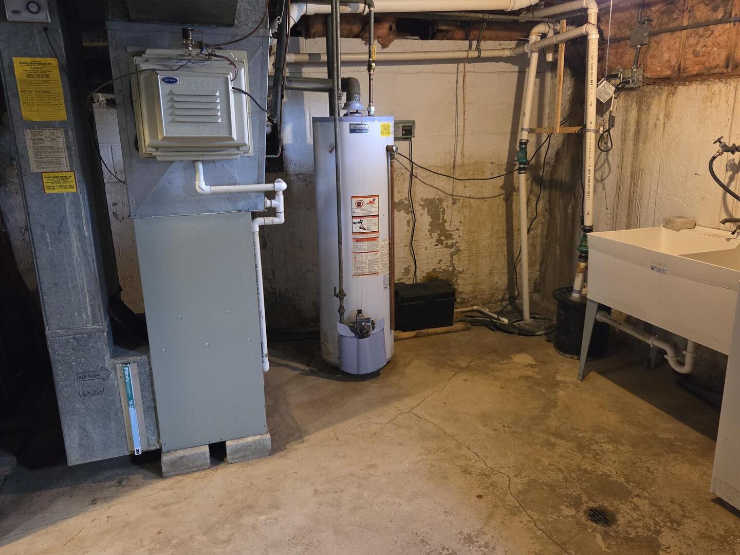 8900 W 93rd Street, Hickory Hills, IL 60457