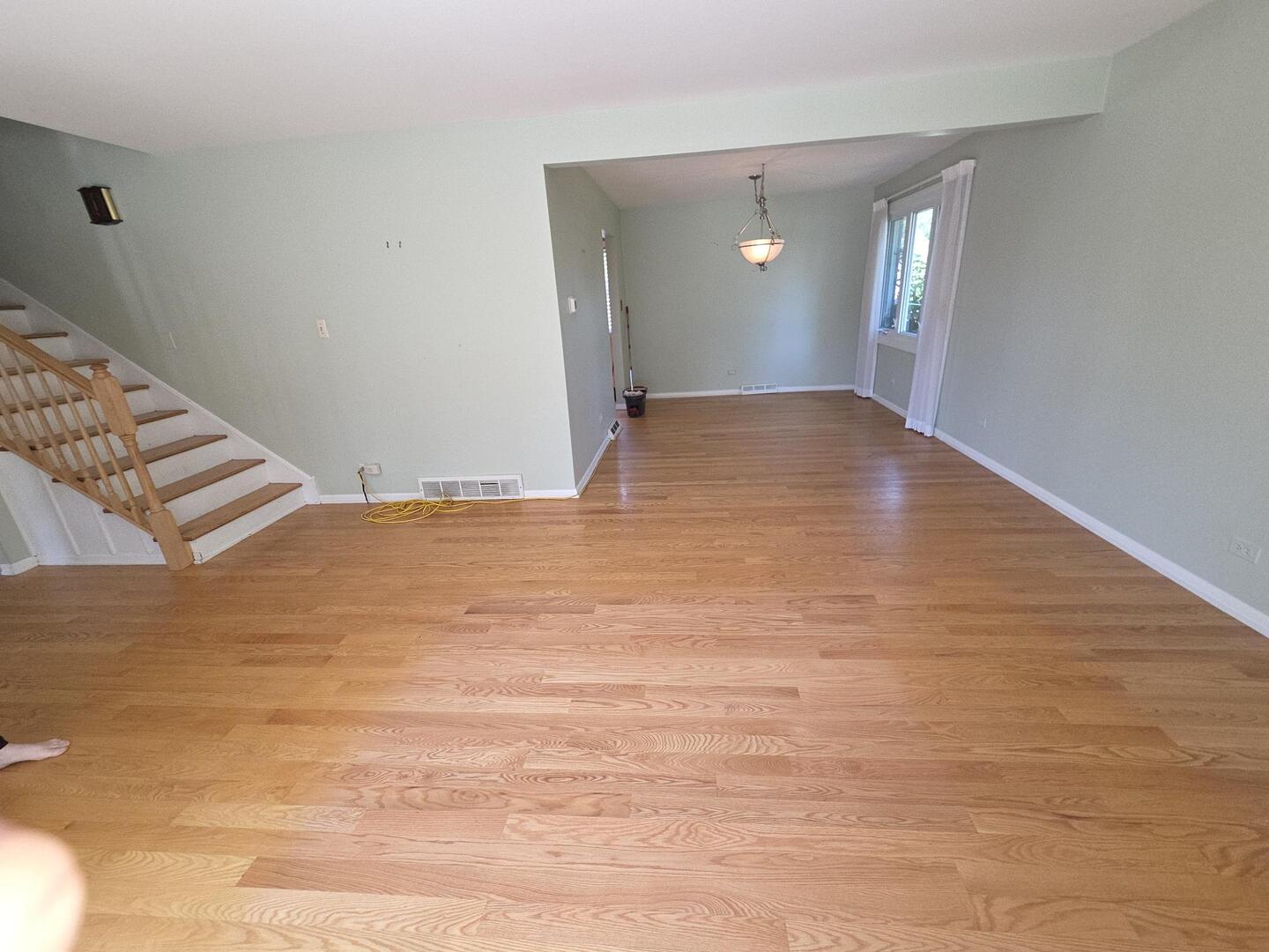 8900 W 93rd Street, Hickory Hills, IL 60457