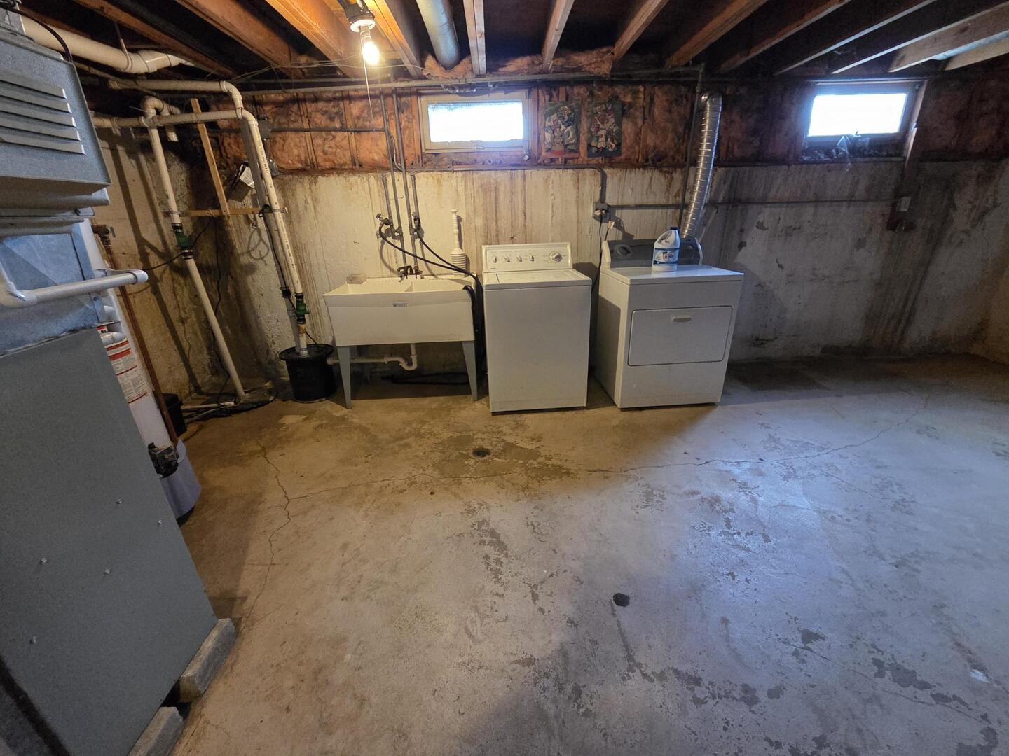 8900 W 93rd Street, Hickory Hills, IL 60457