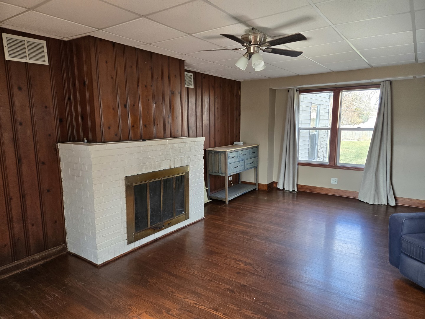 16517 Plainview Drive, Markham, IL 60428