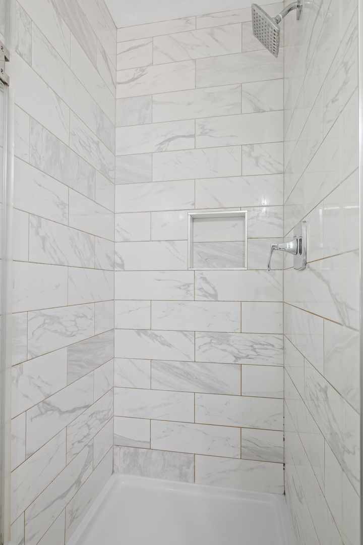 1306 S Walnut Avenue, Arlington Heights, IL 60005