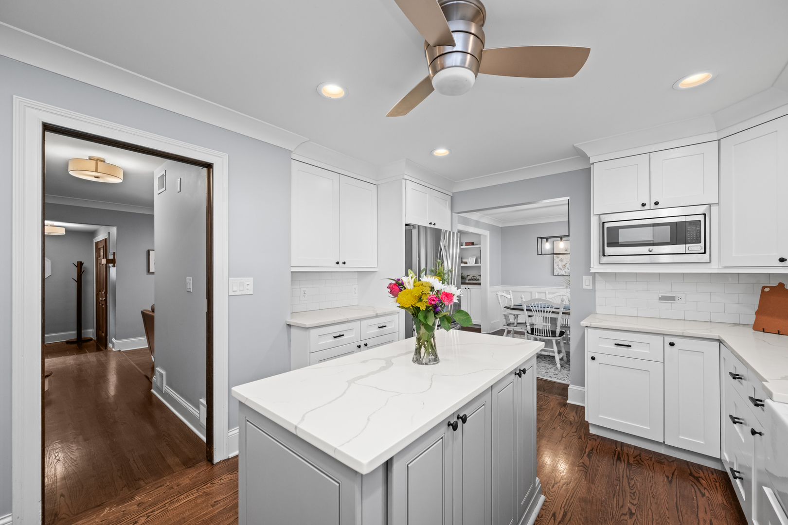 1306 S Walnut Avenue, Arlington Heights, IL 60005
