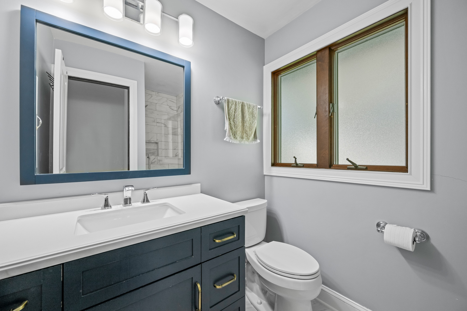 1306 S Walnut Avenue, Arlington Heights, IL 60005