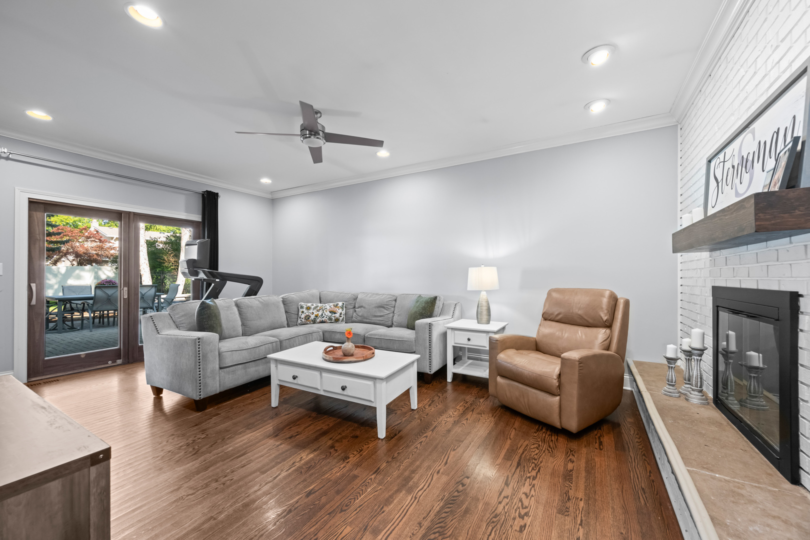 1306 S Walnut Avenue, Arlington Heights, IL 60005