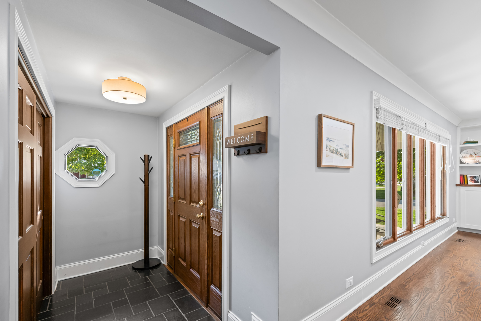 1306 S Walnut Avenue, Arlington Heights, IL 60005