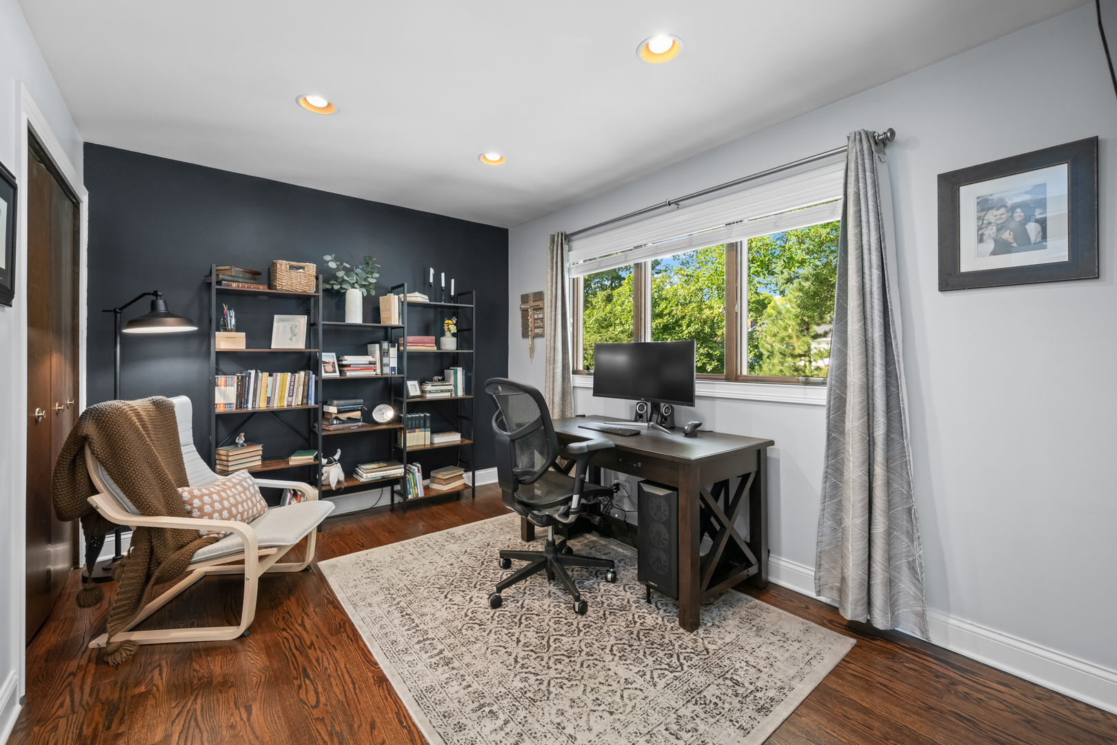 1306 S Walnut Avenue, Arlington Heights, IL 60005