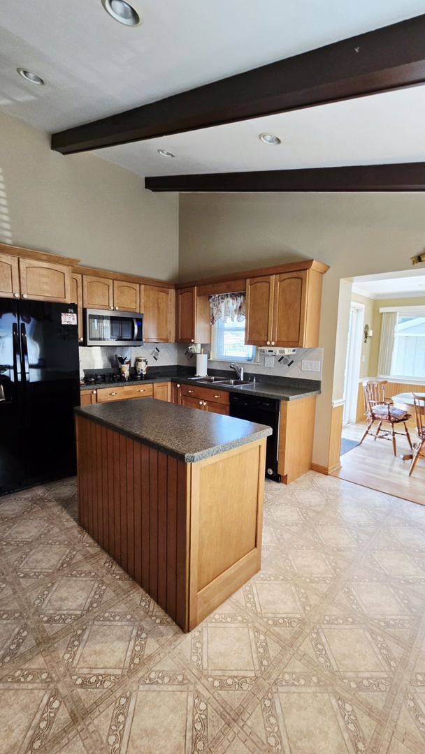 16911 Murphy Avenue, Hazel Crest, IL 60429