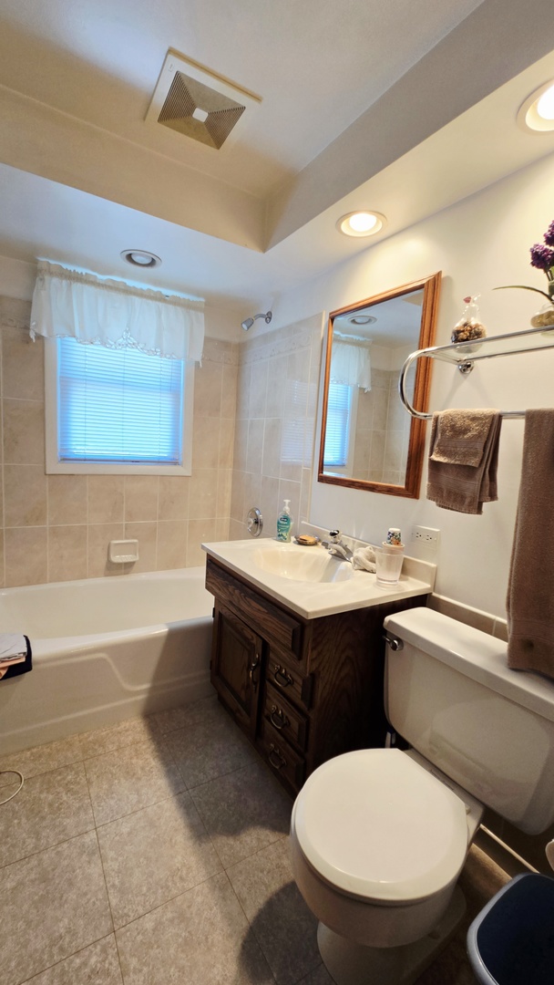 16911 Murphy Avenue, Hazel Crest, IL 60429