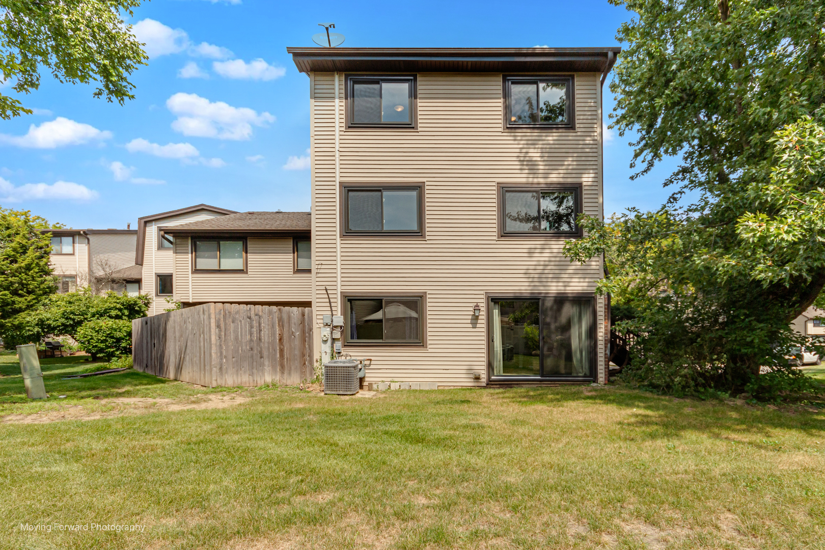 3S389 Chestnut Court, Warrenville, IL 60555