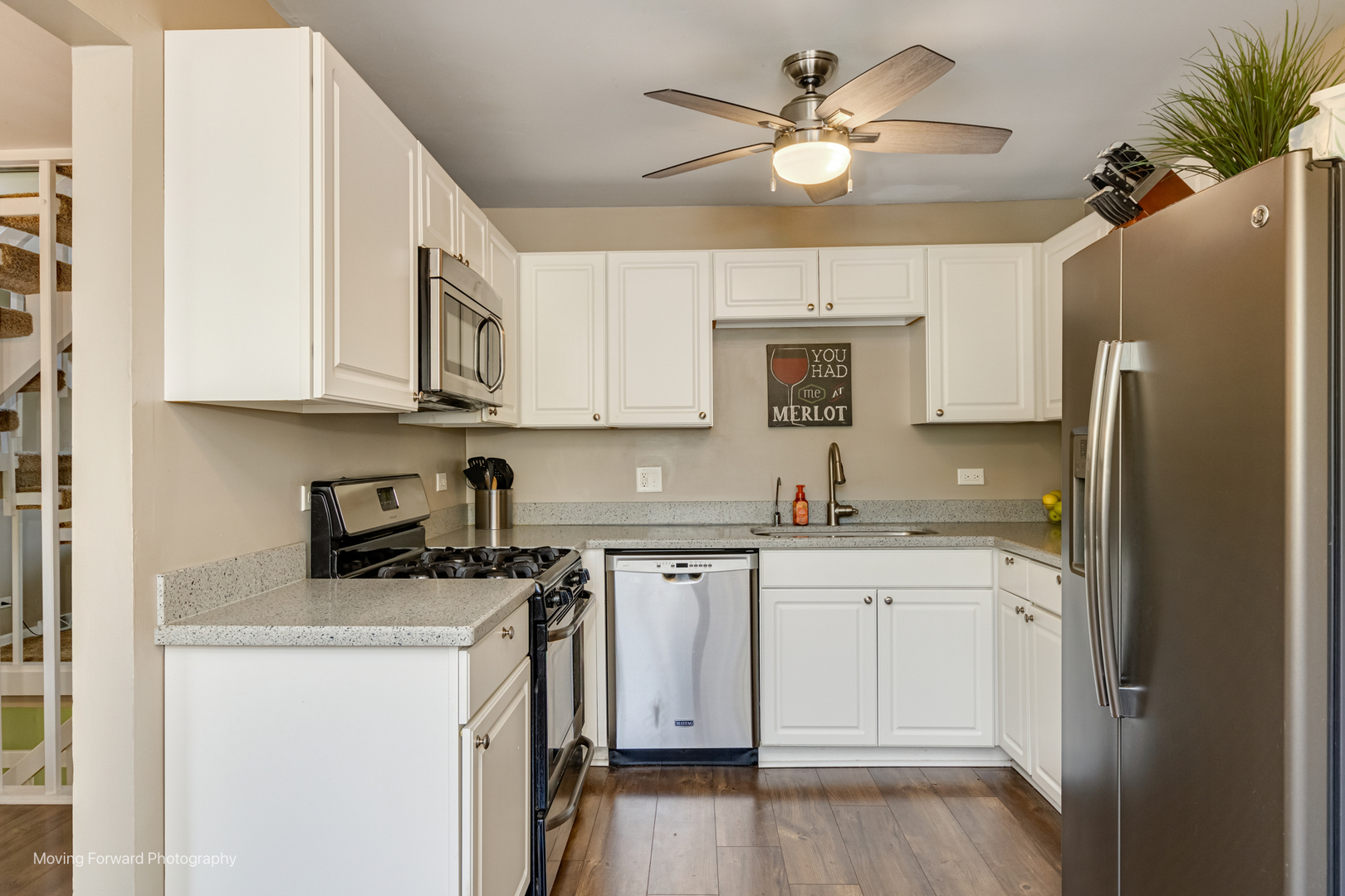 3S389 Chestnut Court, Warrenville, IL 60555