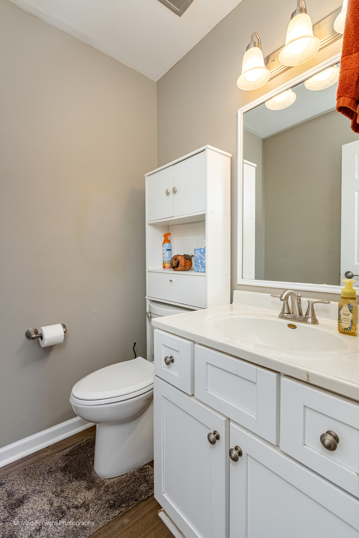 3S389 Chestnut Court, Warrenville, IL 60555