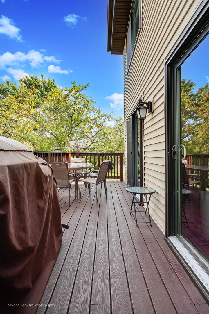 3S389 Chestnut Court, Warrenville, IL 60555