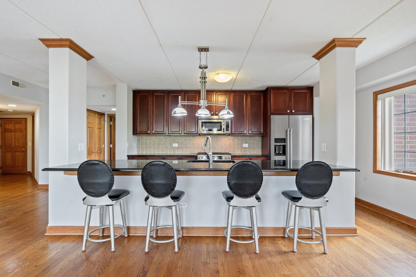4833 N Olcott Avenue #307, Harwood Heights, IL 60706