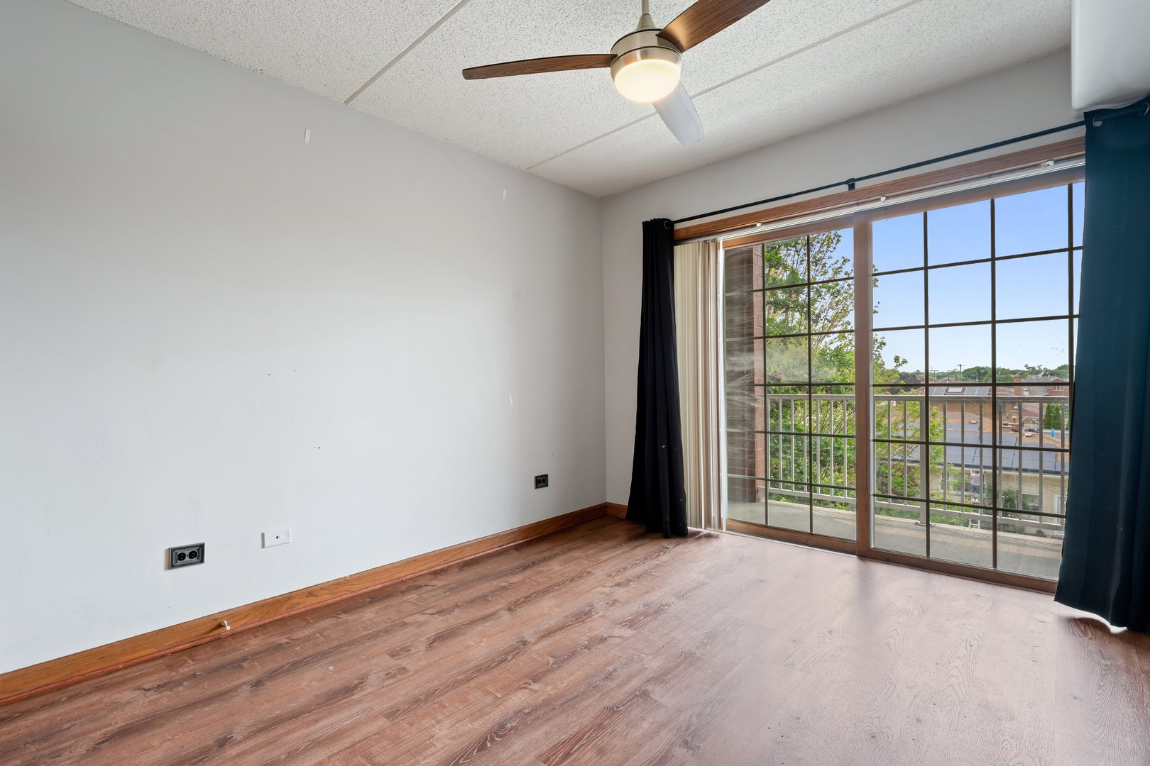 4833 N Olcott Avenue #307, Harwood Heights, IL 60706