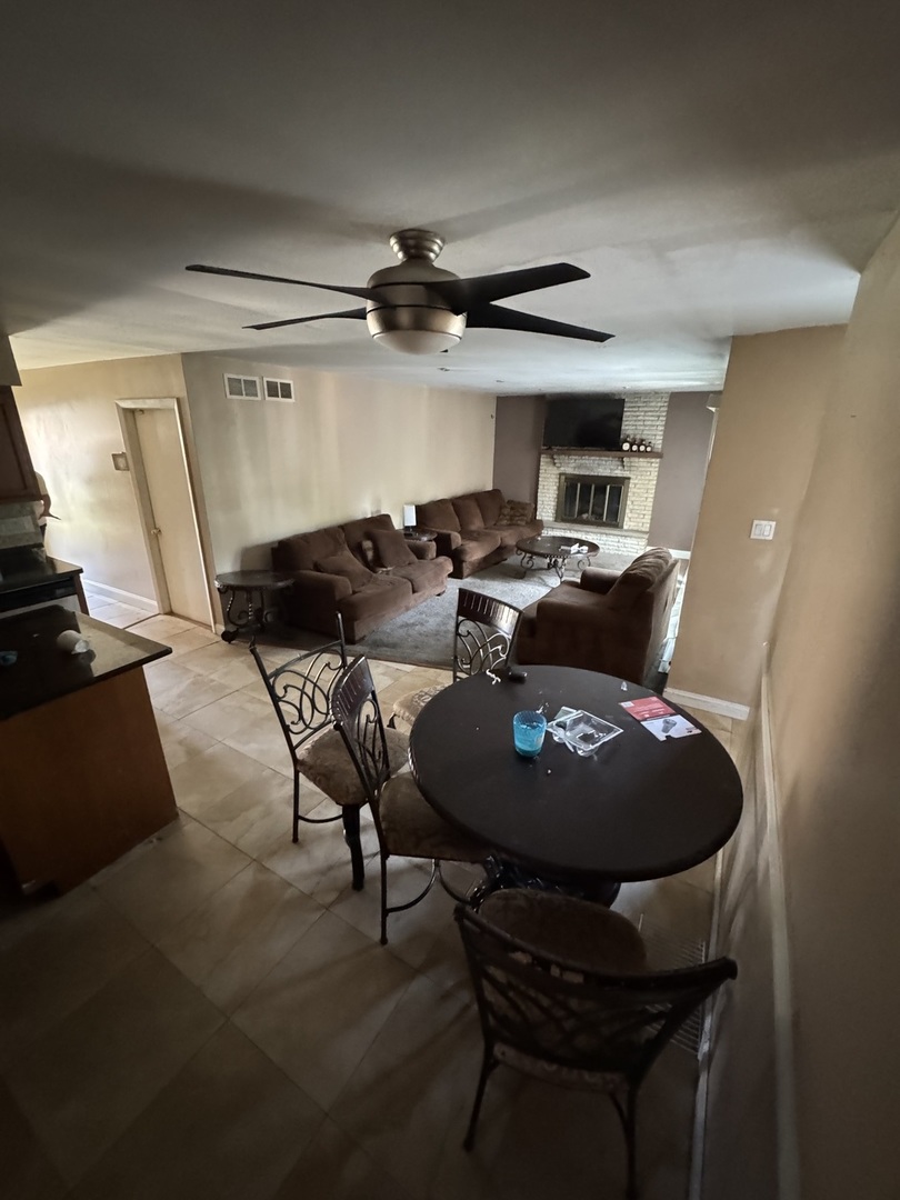 2111 E 172nd Street, South Holland, IL 60473