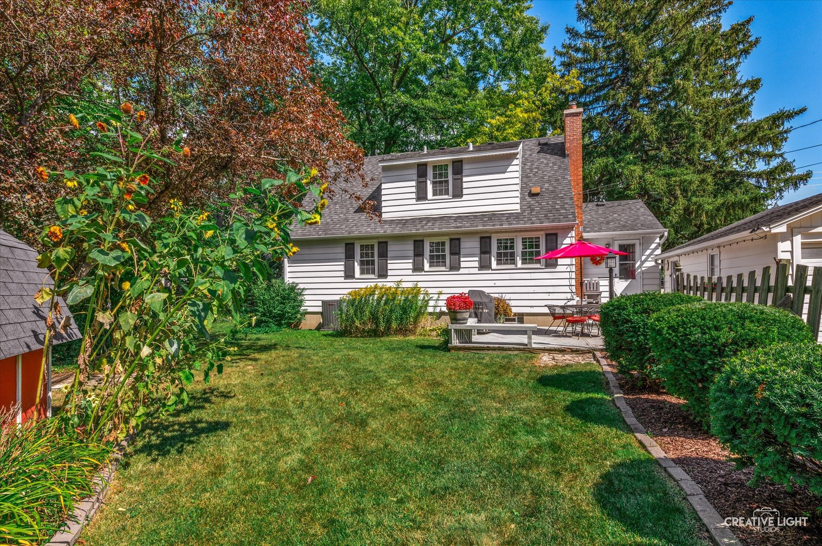 128 S Oakwood Avenue, West Chicago, IL 60185