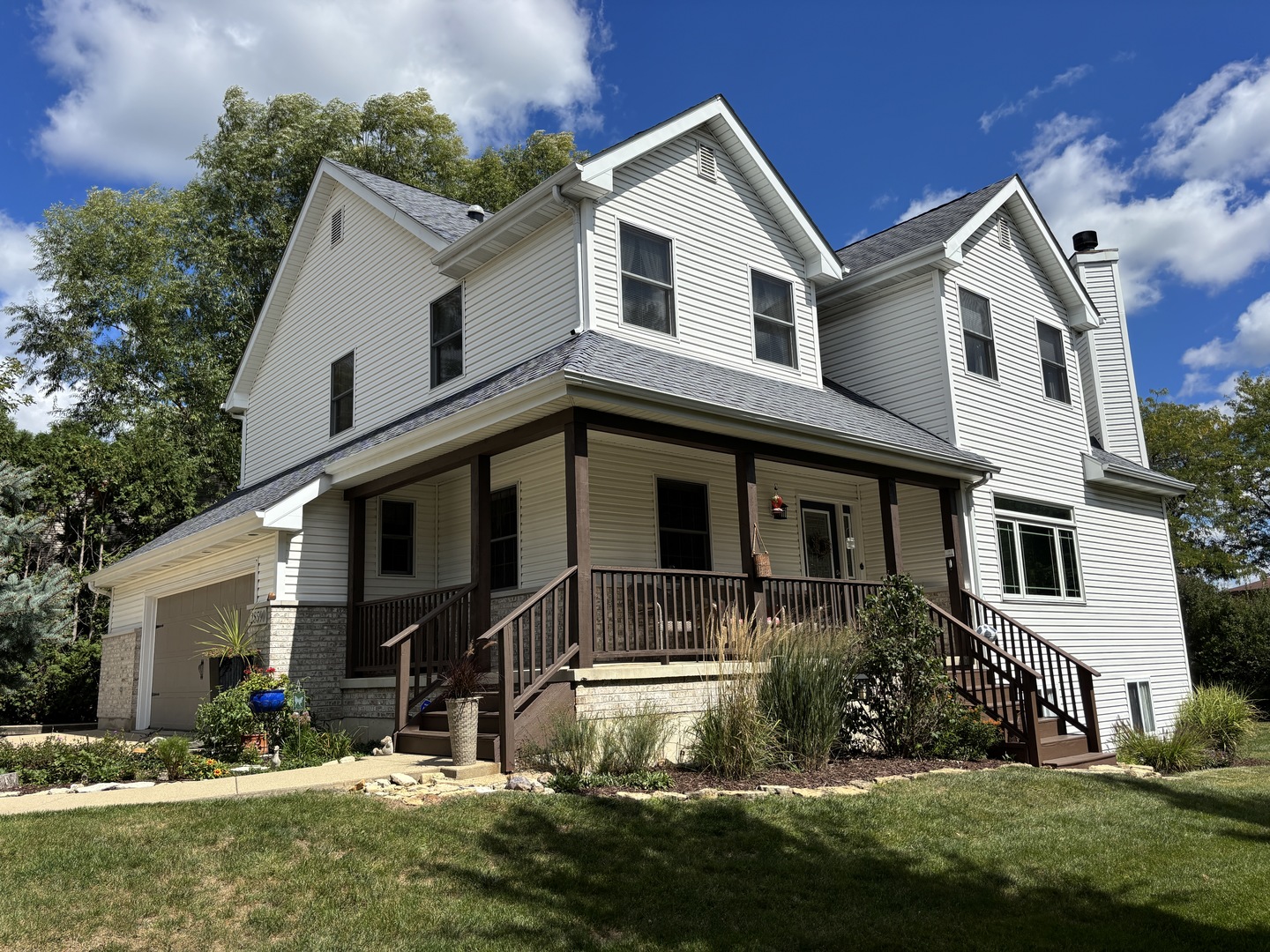2S590 Seraph Holmes Court, Warrenville, IL 60555