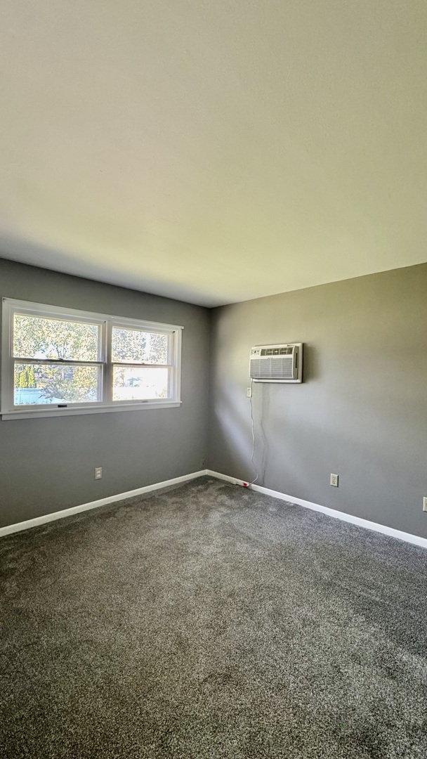 107 Park Street #B, Yorkville, IL 60560