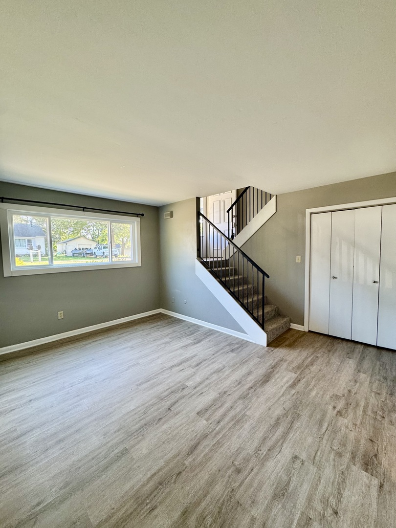 107 Park Street #B, Yorkville, IL 60560