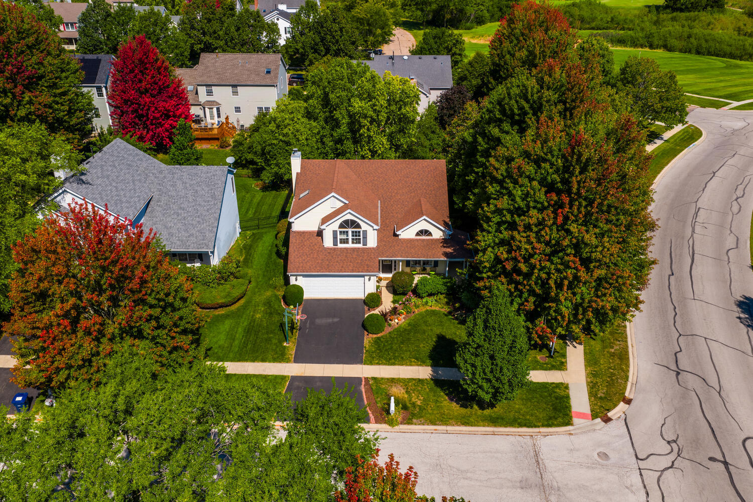 39W644 Harvey Square, Geneva, IL 60134