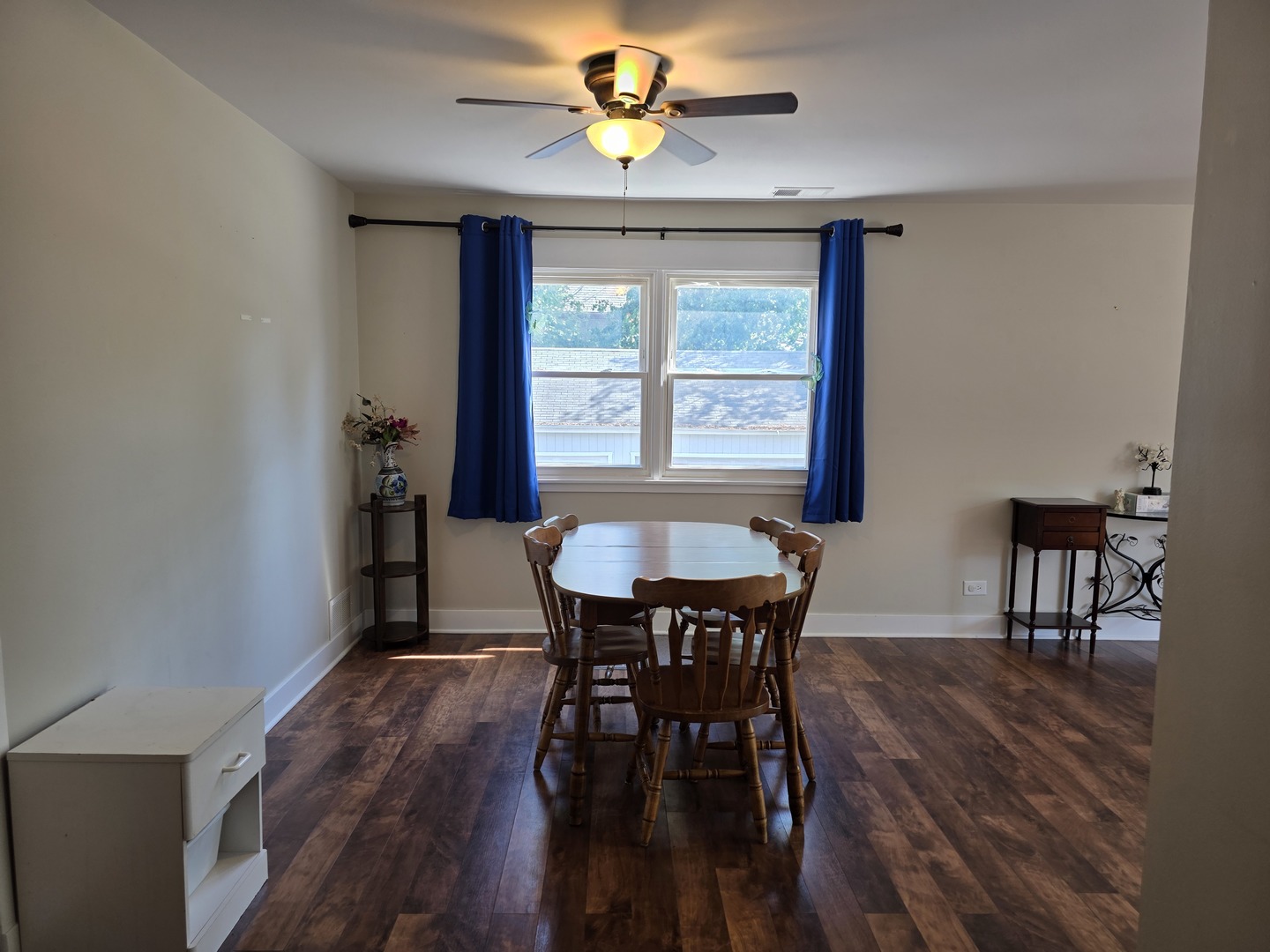 712 W HIGHLAND Avenue #4, Elgin, IL 60123