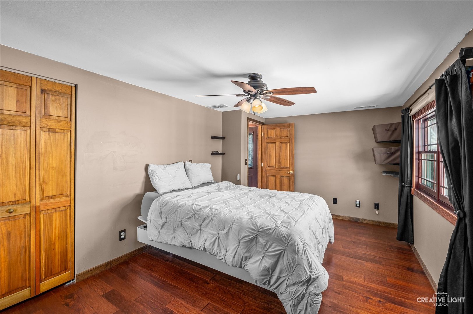124 S Pine Street, Geneva, IL 60134