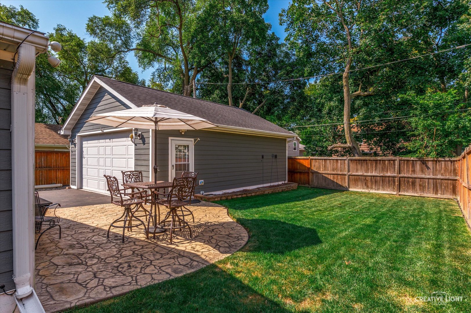 124 S Pine Street, Geneva, IL 60134