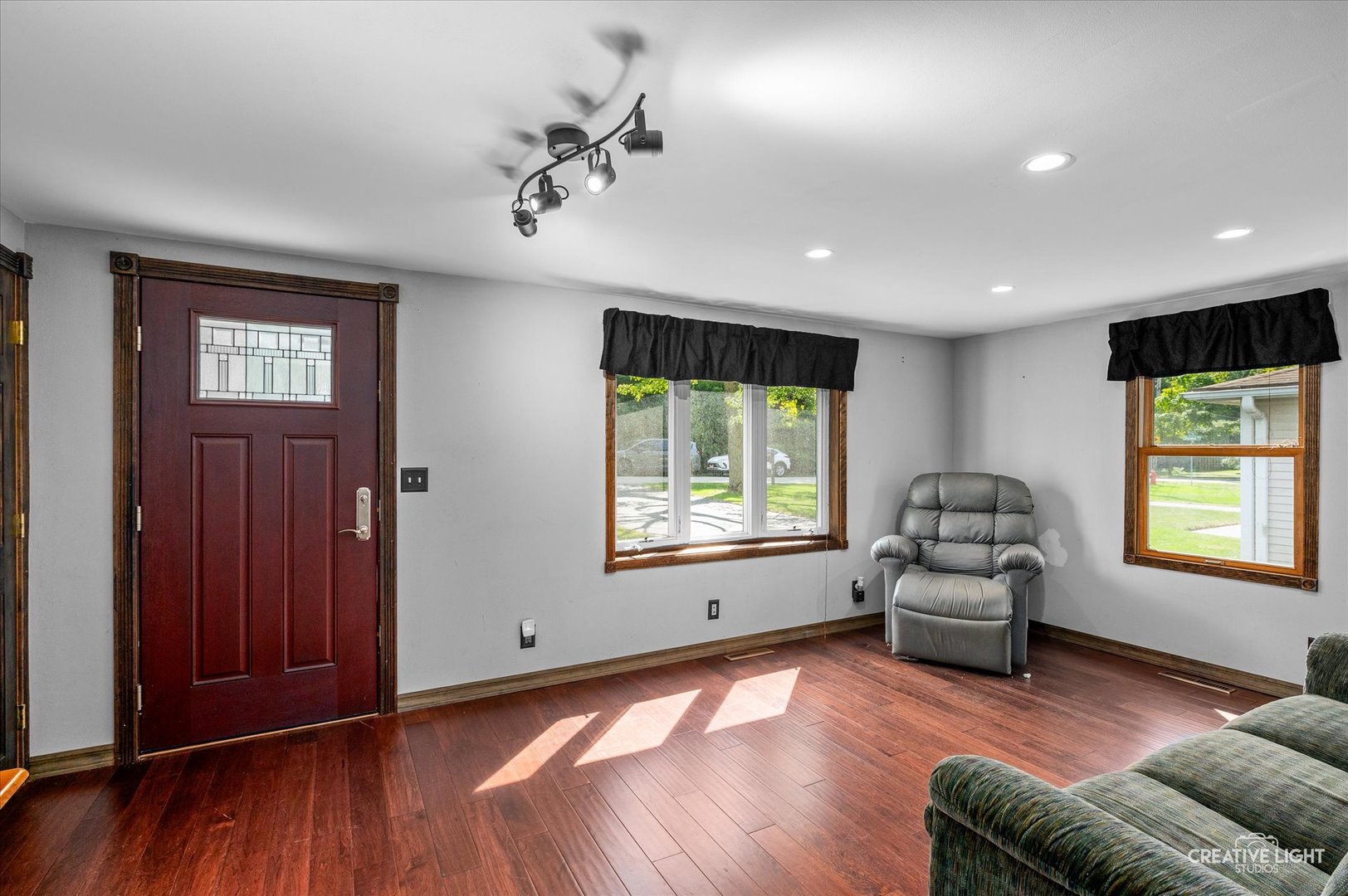 124 S Pine Street, Geneva, IL 60134