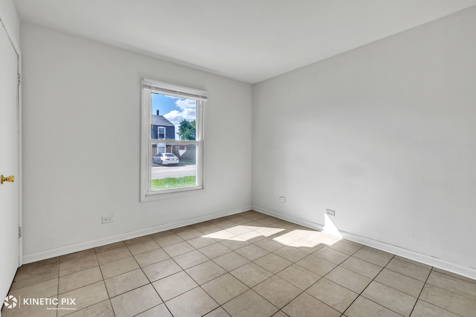 223 Hywood Lane, Bolingbrook, IL 60440