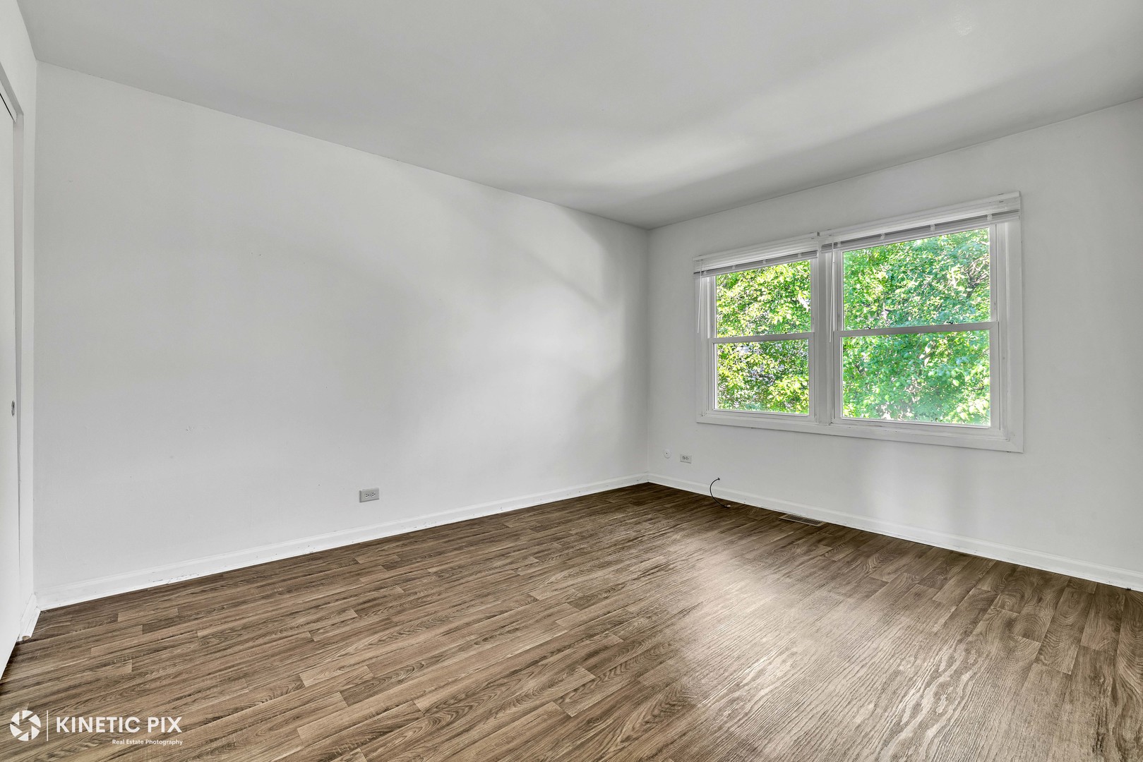 223 Hywood Lane, Bolingbrook, IL 60440