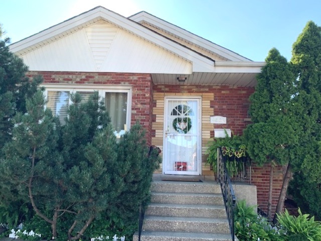 4824 S La Crosse Avenue, Chicago, IL 60638