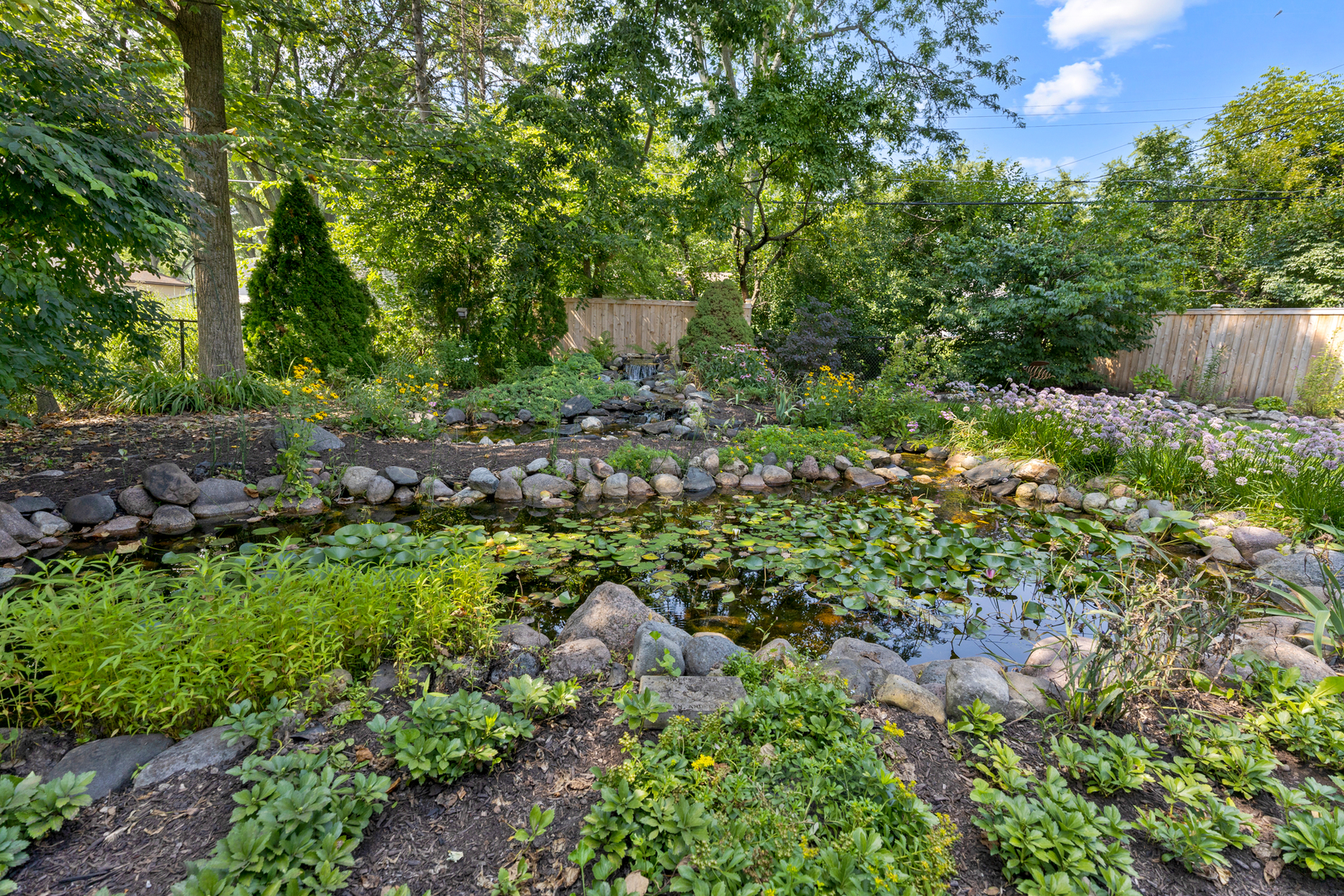 22W506 Arbor Lane, Glen Ellyn, IL 60137